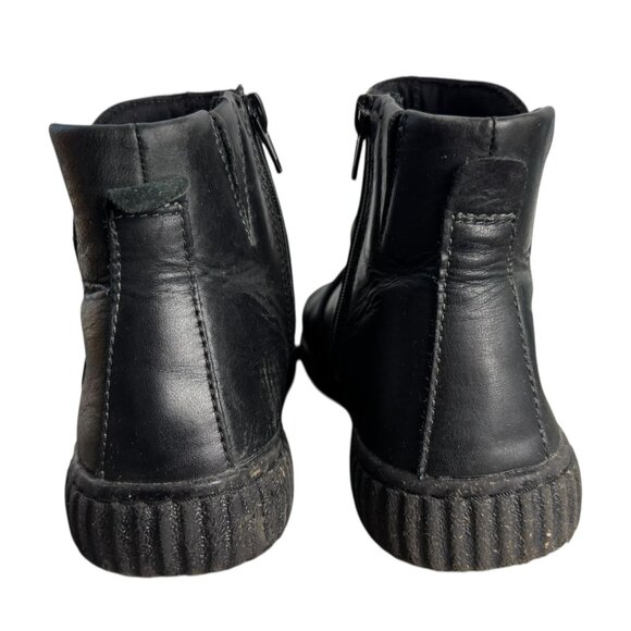 Collection by CLARKS Black Leather Zip-Side Booties Womens SZ 6.5 Slip-on Ankle - Picture 8 of 11